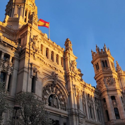 1b1009d4fdfda305ca93bfadf780324a