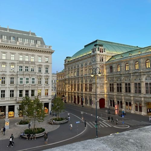 1e9ce412901407d49942c0202f9a88bb