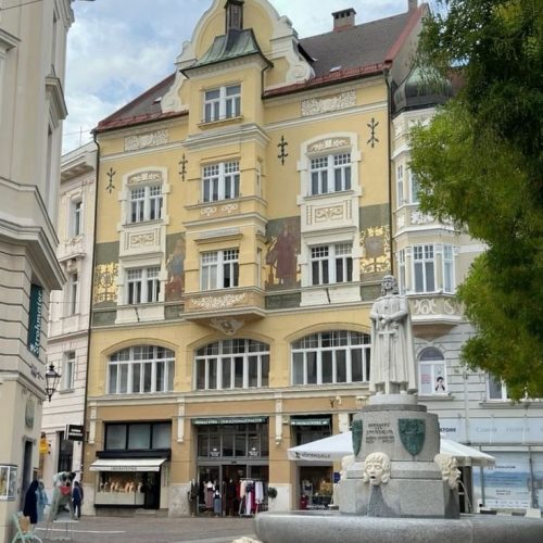 2a6c5a2000d588d7fbc6ddb62d6fe5c7 (2)